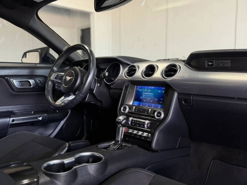 2020 Ford Mustang