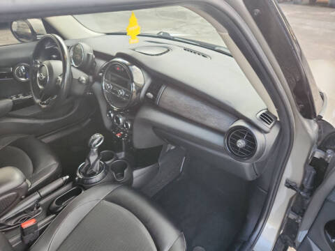 2016 MINI Hardtop 4 Door Cooper