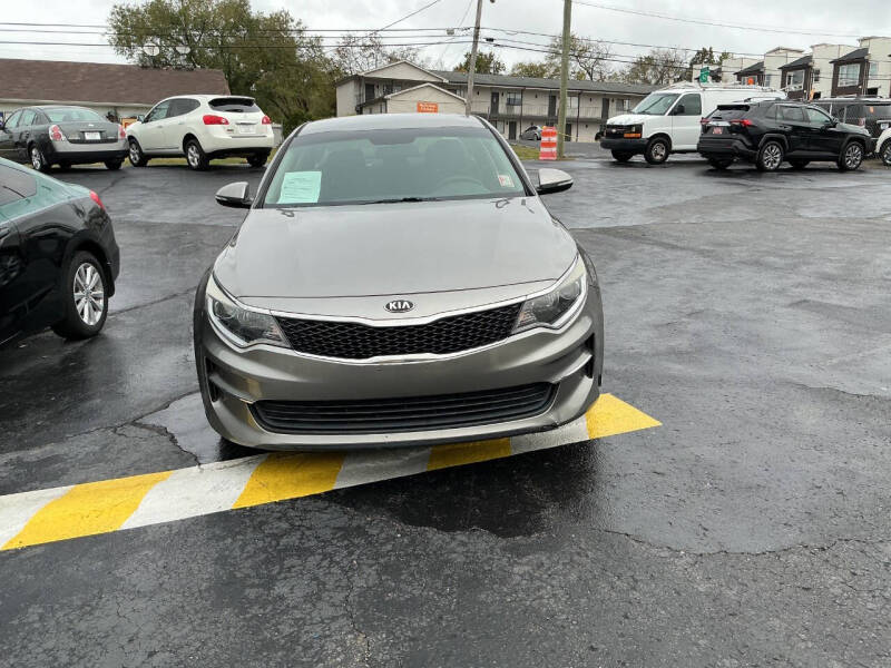 2016 Kia Optima LX's photo