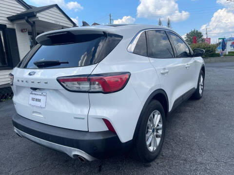 2020 Ford Escape SE