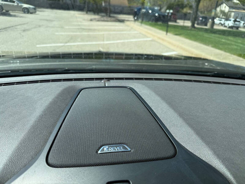 2017 Lincoln Continental Select
