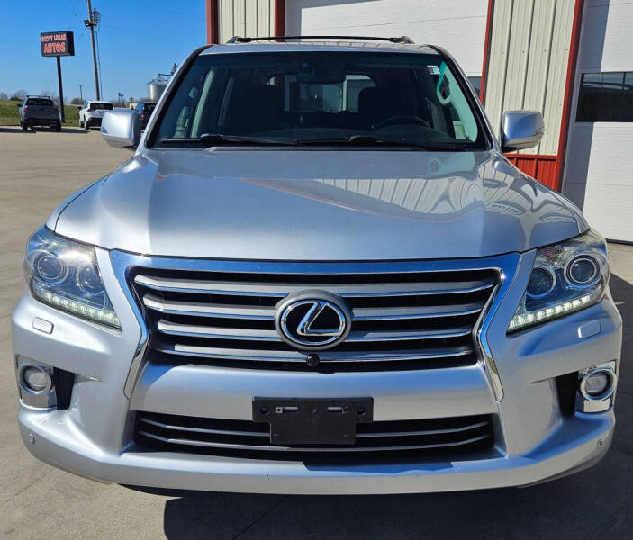 2014 Lexus LX 570