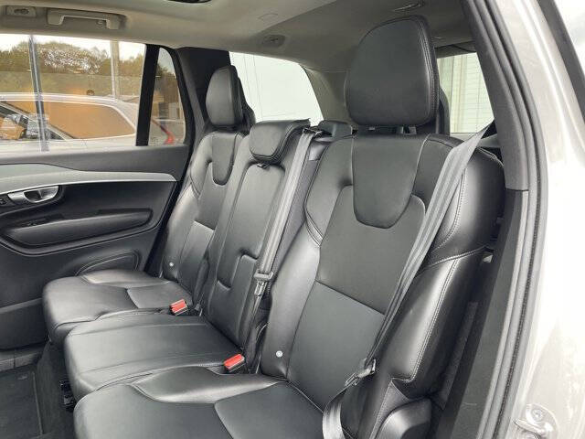 2025 Volvo XC90 B5 Core Bright Theme