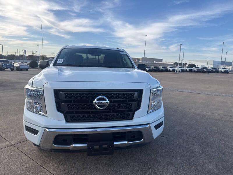 2021 Nissan Titan SV
