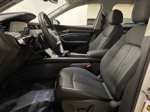 2024 Audi Q8 e-tron quattro Premium Plus