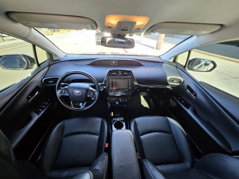 2021 Toyota Prius XLE