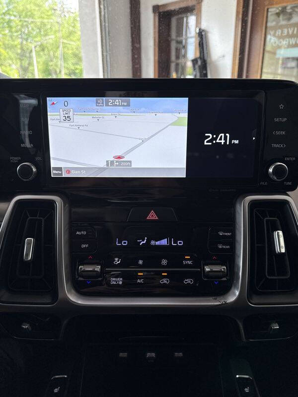 2022 Kia Sorento Hybrid S