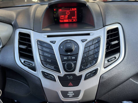 2012 Ford Fiesta SE
