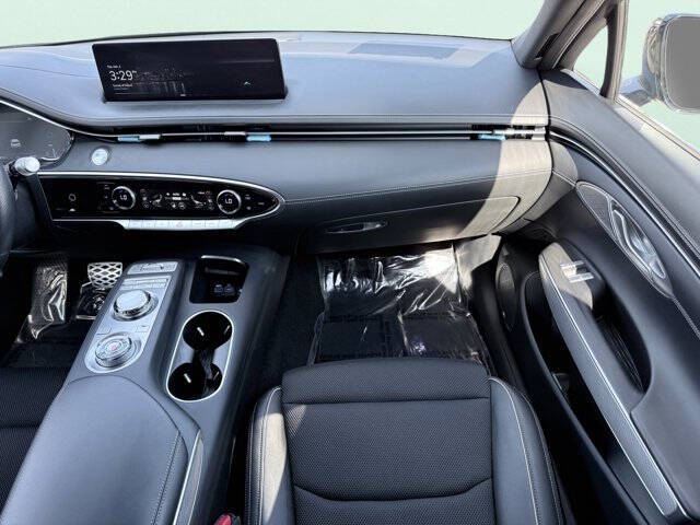 2022 Genesis GV70 2.5T Standard