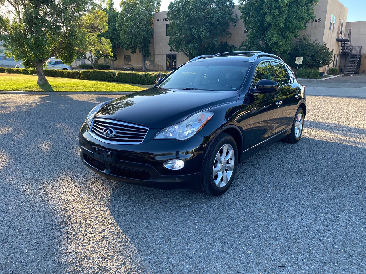 2010 INFINITI EX35 for sale at Kar Auto Sales in Tracy, CA