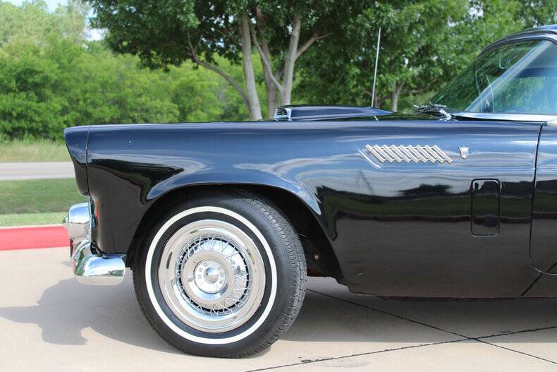 1956 Ford Thunderbird