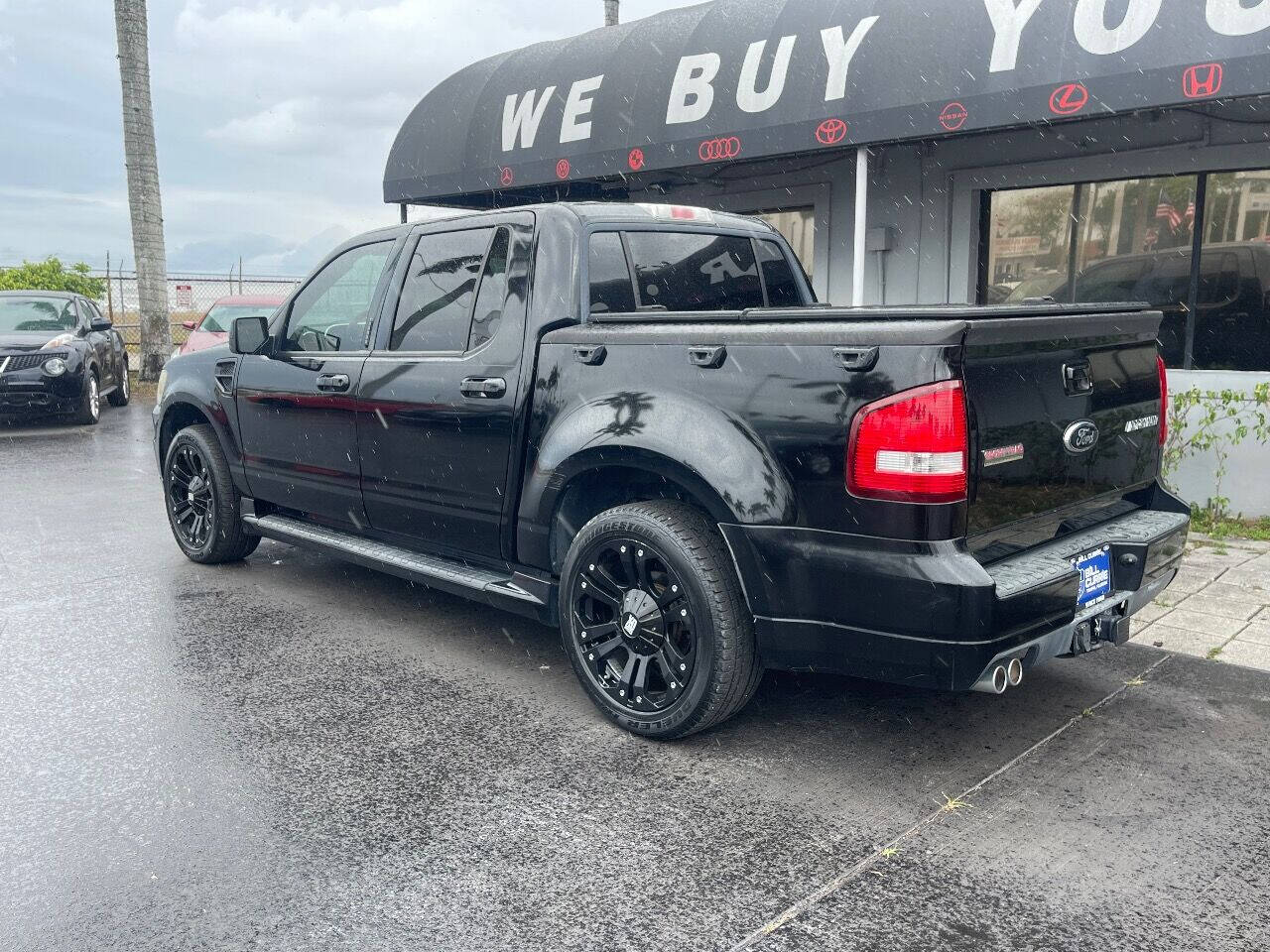 2010 Ford Explorer Sport Trac  - $17,900