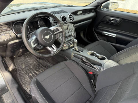 2015 Ford Mustang V6