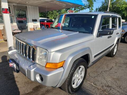 2006 Jeep Commander for sale at New Wheels in Glendale Heights IL