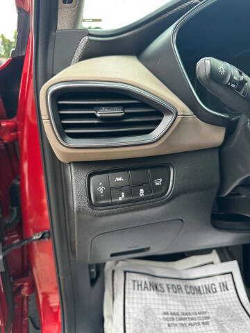 2019 Hyundai Santa Fe Limited 2.0T