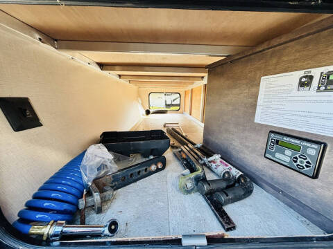 2018 Crossroads RV Sunset Trail 33SI