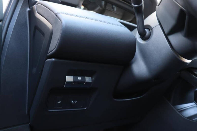 2023 Land Rover Range Rover Evoque P250 SE