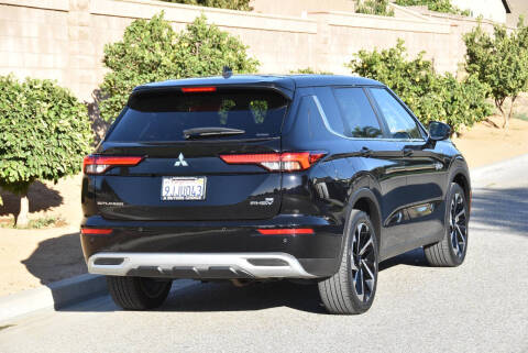 2023 Mitsubishi Outlander PHEV SE
