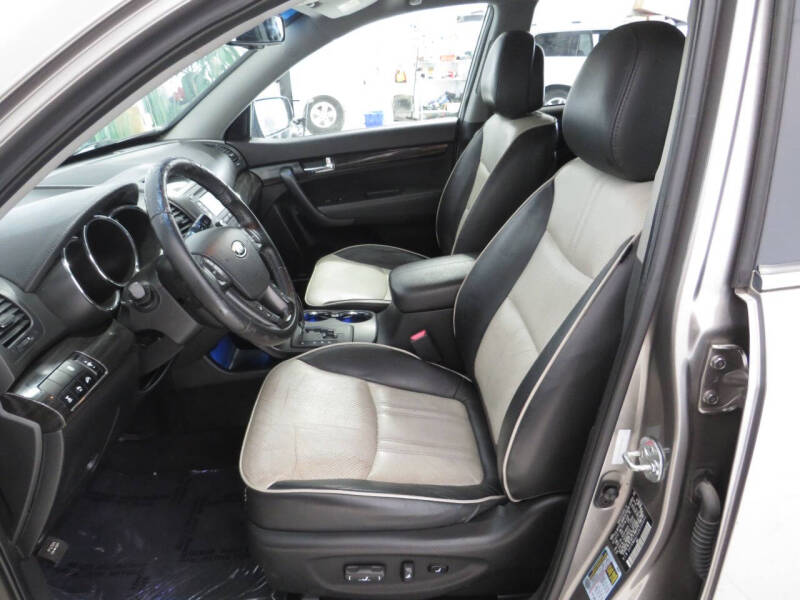 2013 Kia Sorento SX