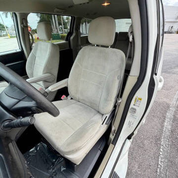 2013 Dodge Grand Caravan SE