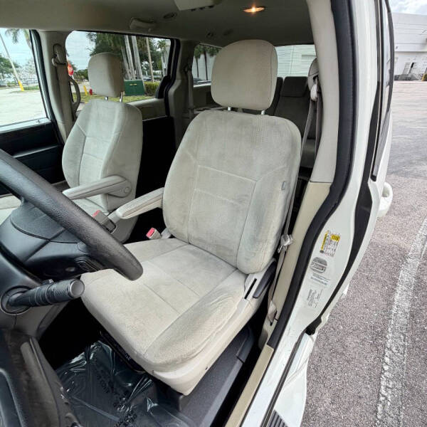 2013 Dodge Grand Caravan SE