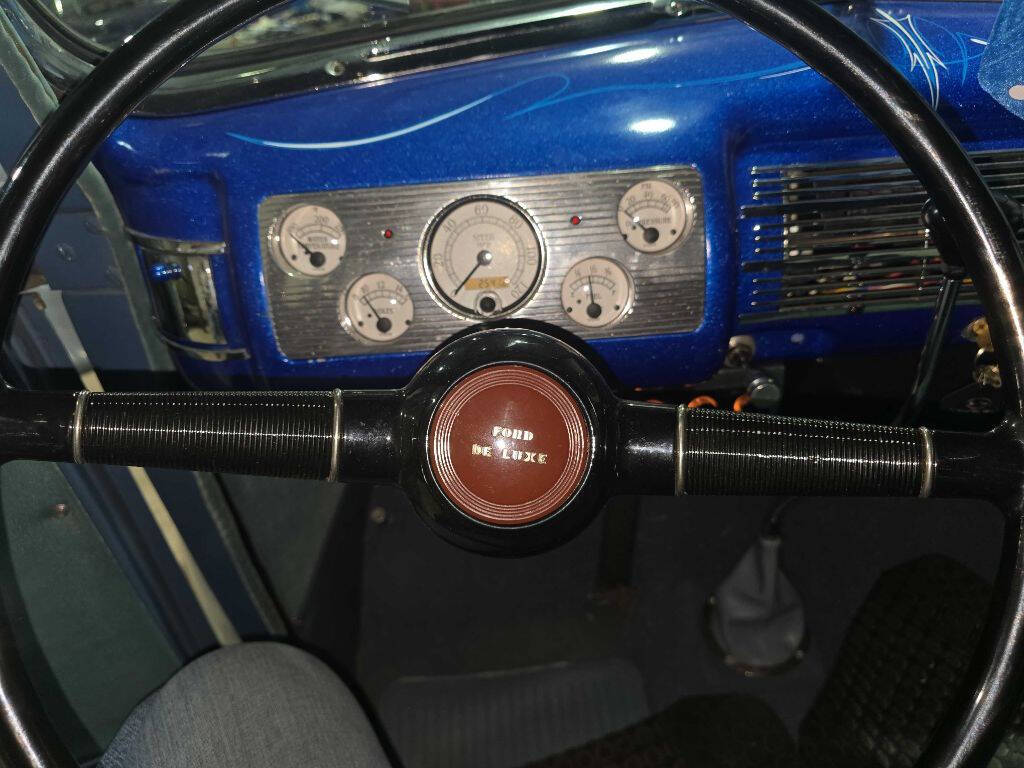 1940 Ford DELUXE V8 31