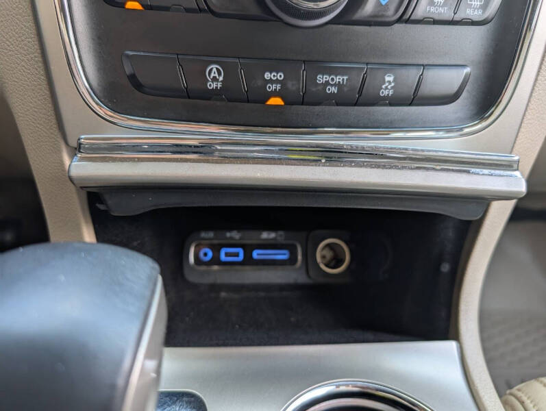 2016 Jeep Grand Cherokee Laredo