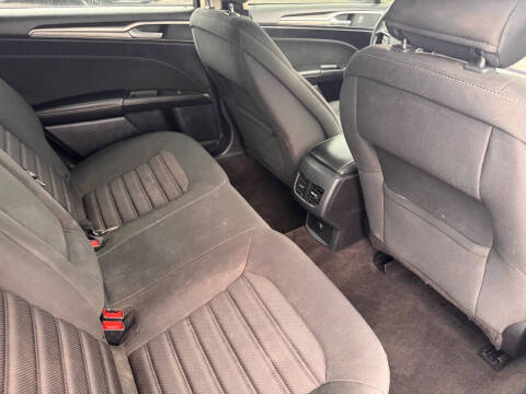 2019 Ford Fusion SE