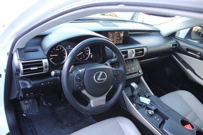 2015 Lexus IS 250