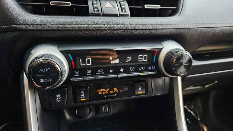 2021 Toyota RAV4 Hybrid XLE Premium