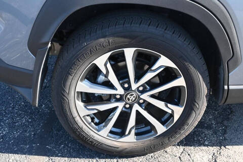 2024 Toyota Corolla Cross XLE