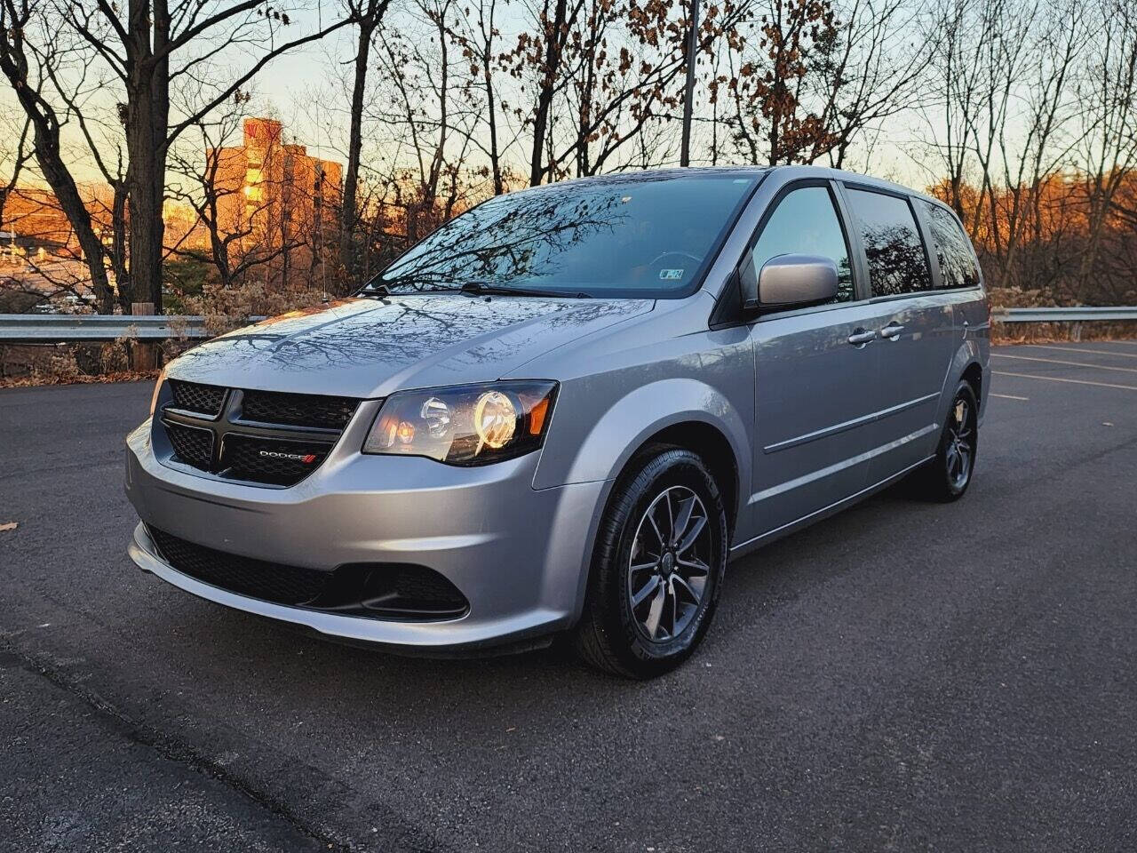 2016 Dodge Grand Caravan for sale at Commonwealth Motors LLC in Moosic, PA