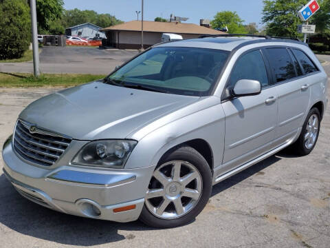 2006 Chrysler Pacifica for sale at Car Castle in Zion IL