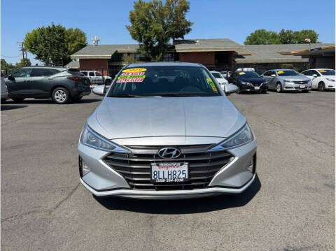2019 Hyundai Elantra for sale at Used Cars Fresno in Clovis CA