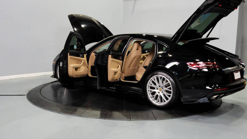 2018 Porsche Panamera 4S