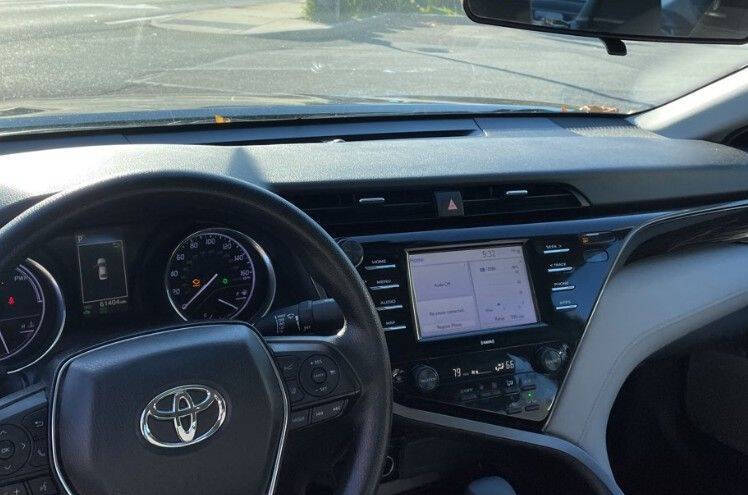 2020 Toyota Camry Hybrid LE