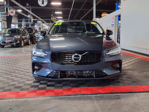2022 Volvo S60 B5 Momentum