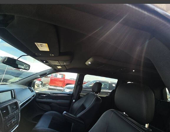 2016 Dodge Grand Caravan SXT Plus