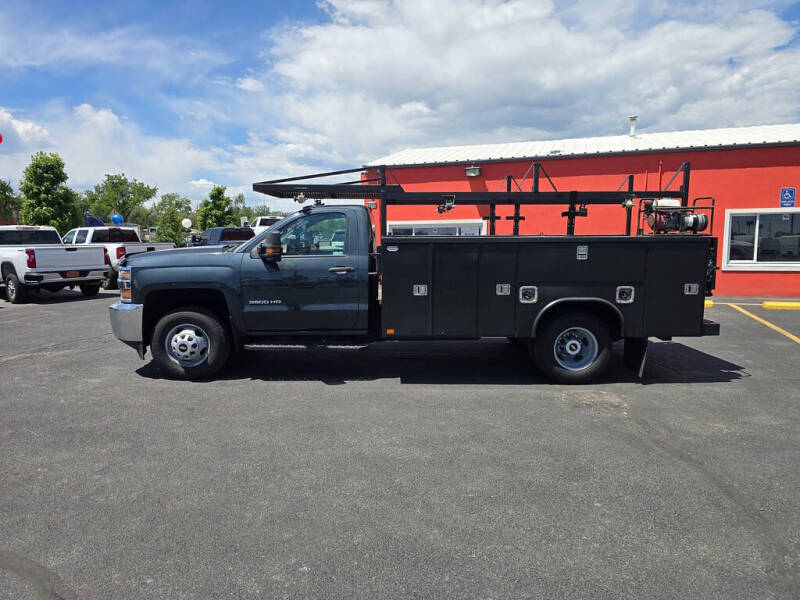 2019 Chevrolet Silverado 3500HD CC