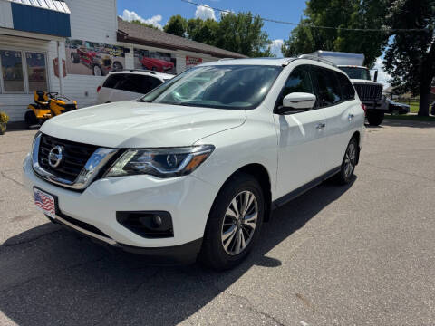 2017 Nissan Pathfinder SL