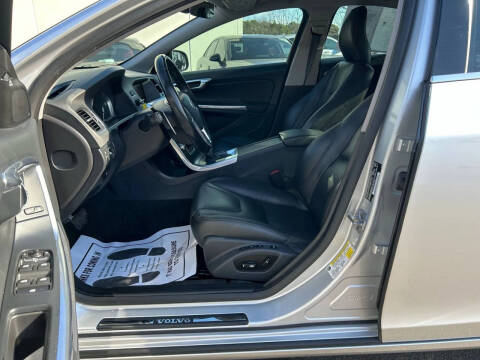 2016 Volvo S60 T5 Drive-E Premier