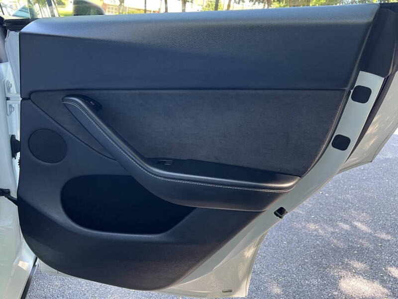 2024 Tesla Model Y Performance