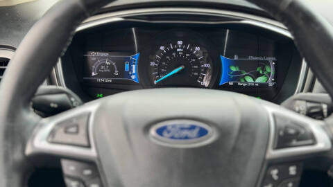 2017 Ford Fusion Hybrid SE