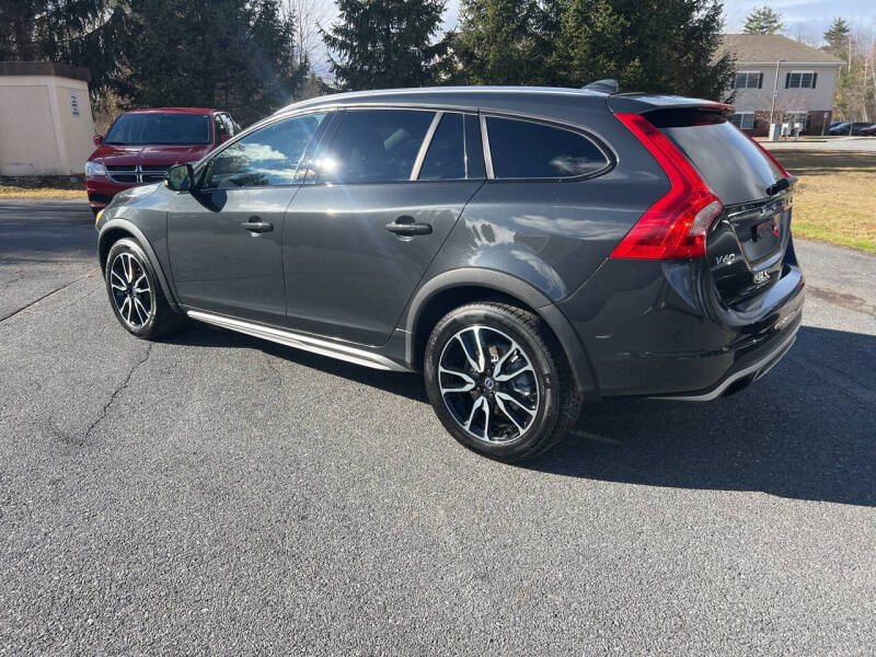 2015 Volvo V60 Cross Country T5 Platinum