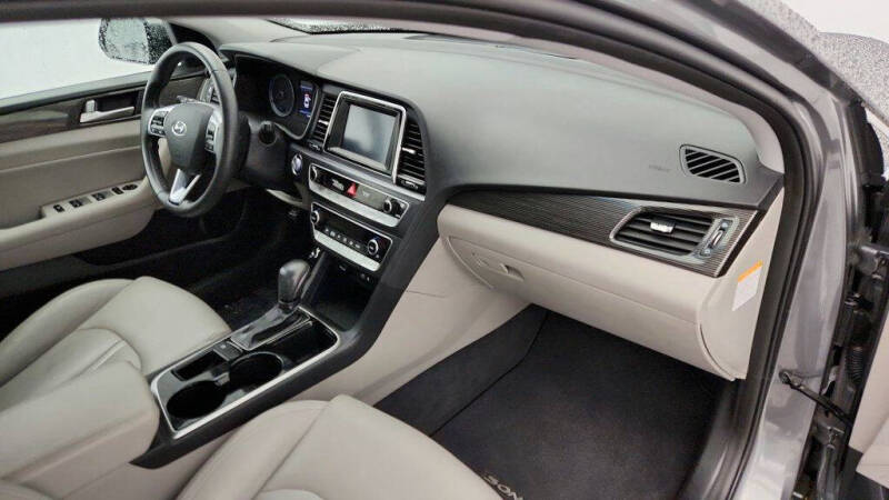 2018 Hyundai Sonata Hybrid