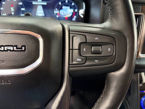 2023 GMC Yukon XL Denali Ultimate