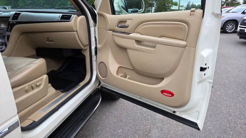 2010 Cadillac Escalade ESV Luxury