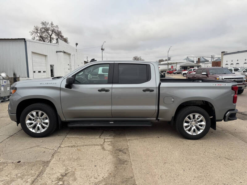 2024 Chevrolet Silverado 1500 Custom's photo