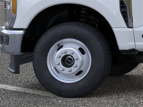 2025 Ford F-350 Super Duty XL