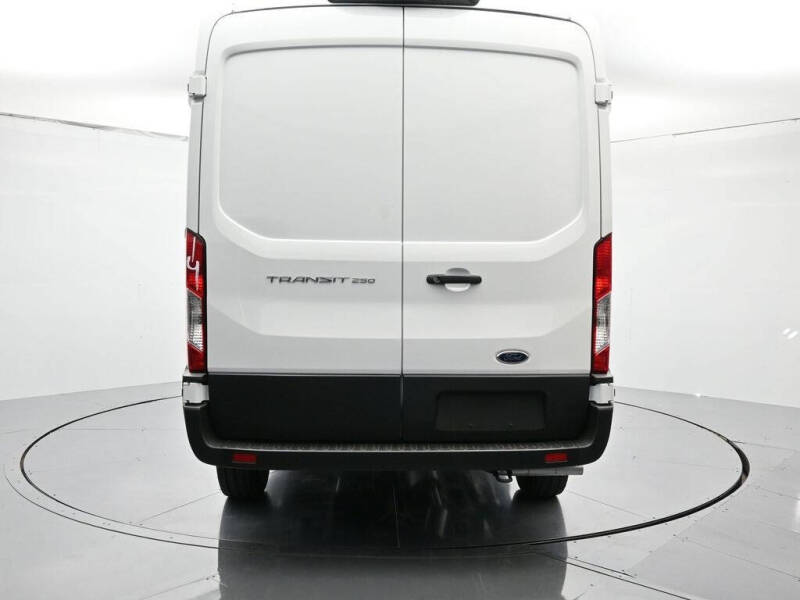 2025 Ford Transit 250